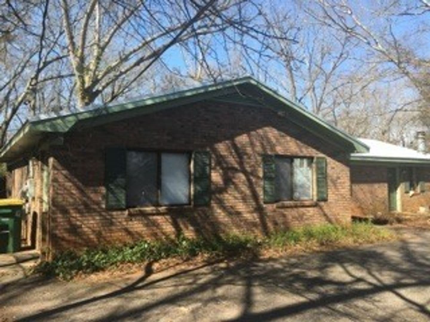 Athens House: 259 Barber St.