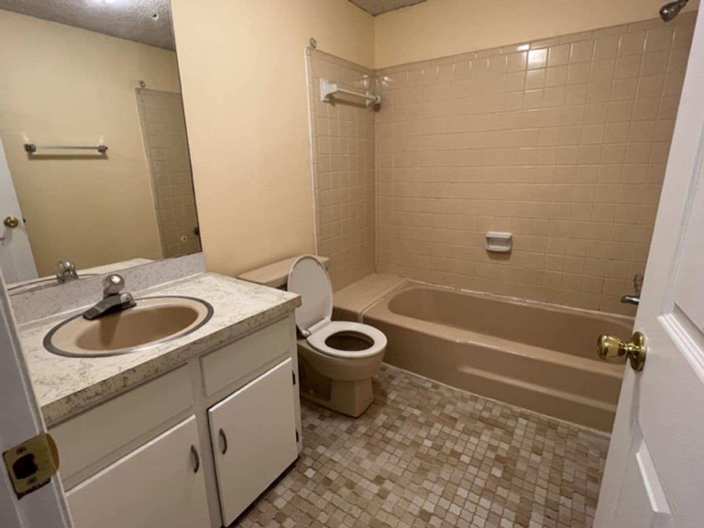 Athens House: 36 Holman Ave. - Rear Unit