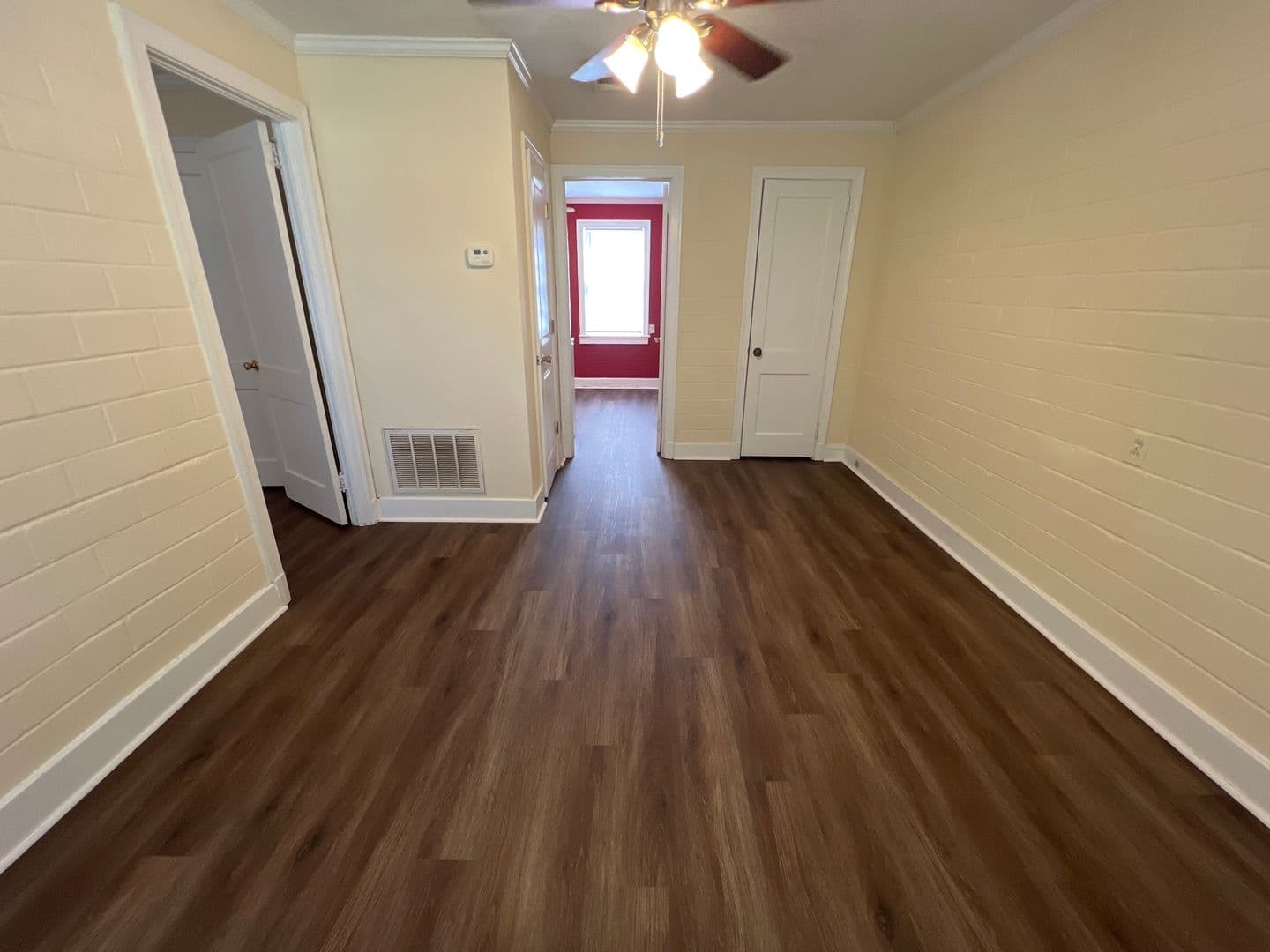Athens Apartment: 325 S. Harris Street