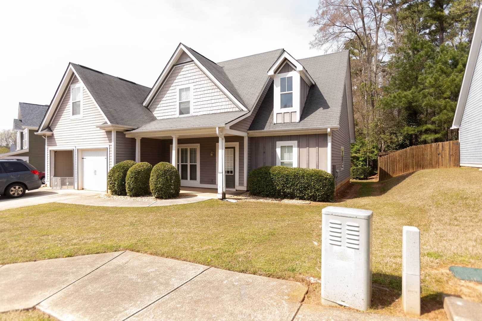 Athens House: 557 Edgewood Dr.