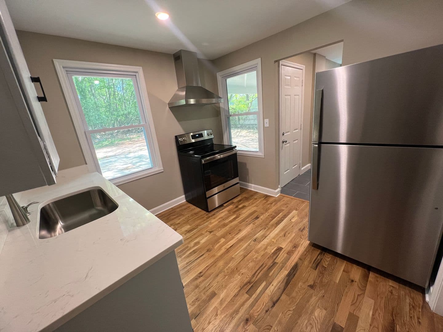 Athens House: 375 Price Ave.