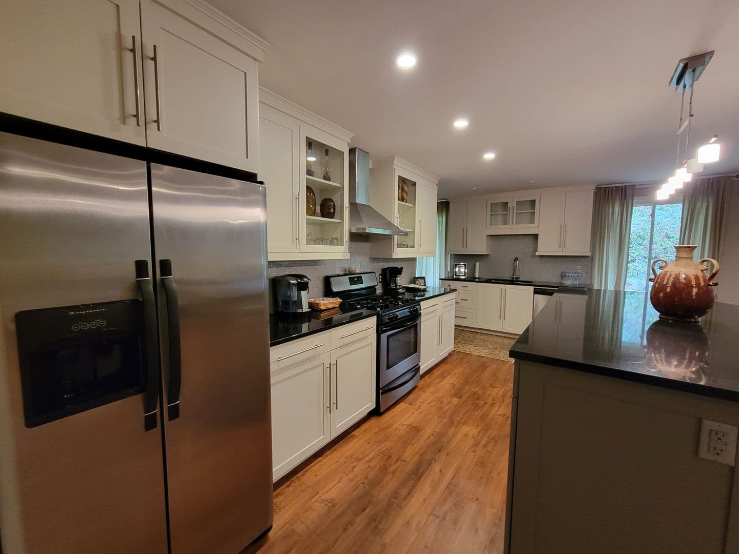 Athens House: 125 Boulevard
