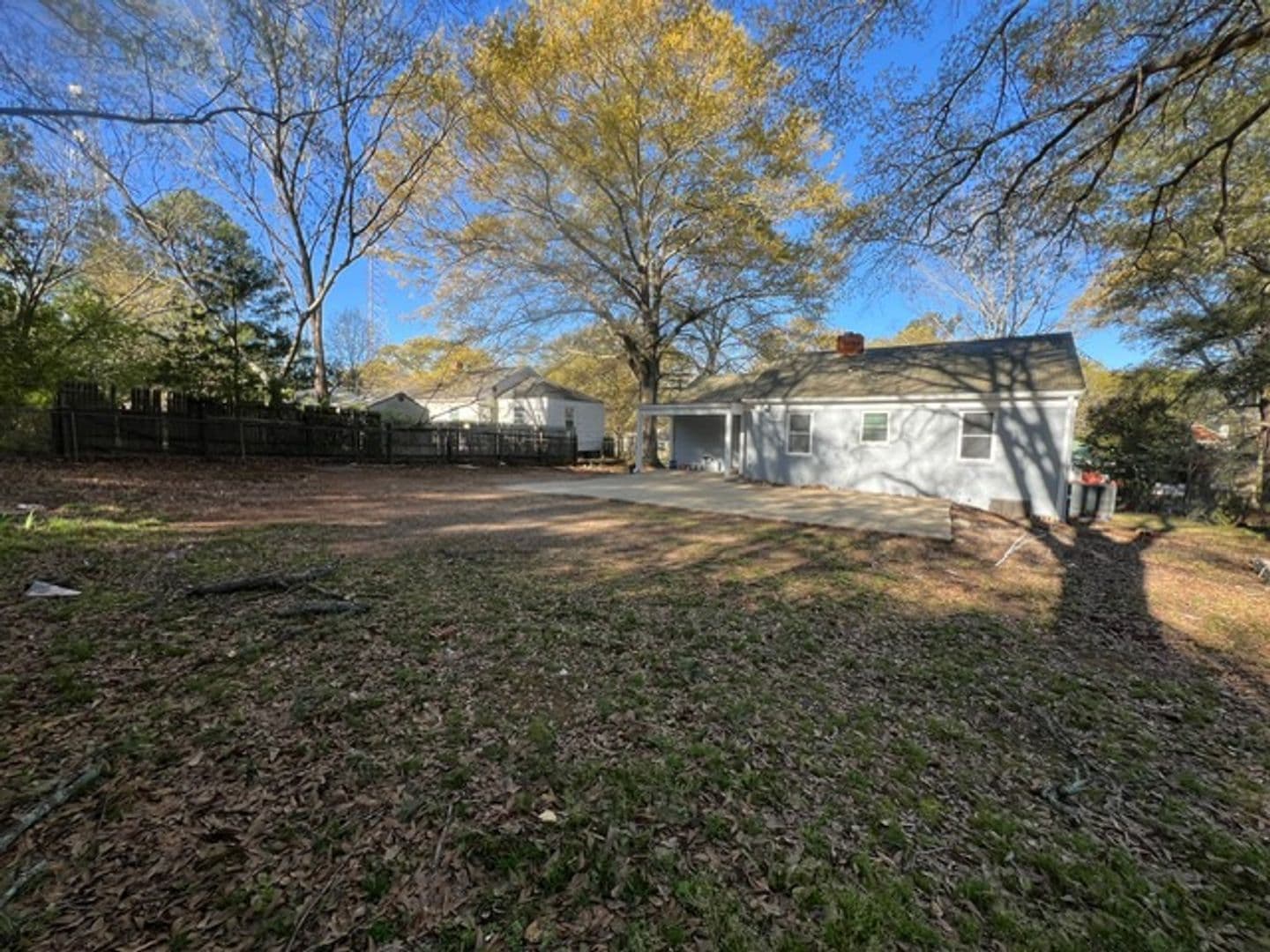 Athens House: 375 Price Ave.