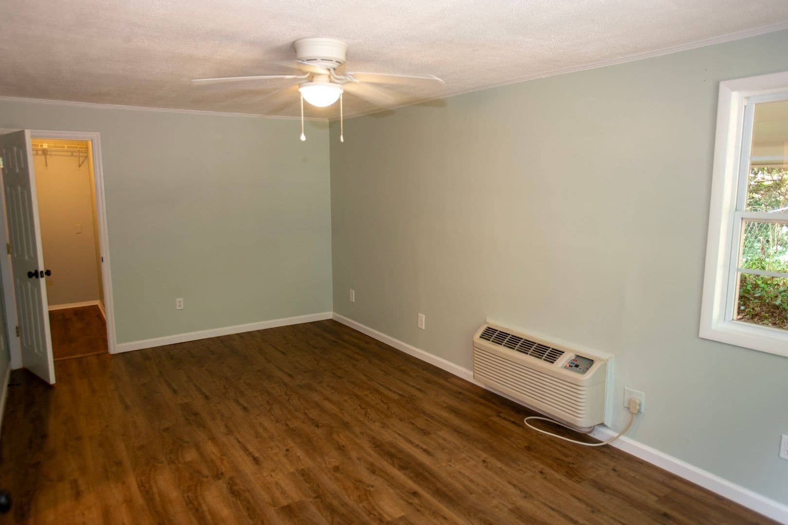 Athens House: 230 Habersham Way