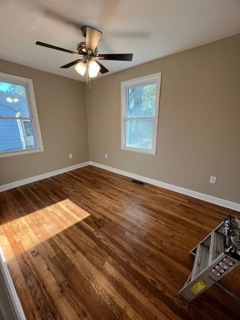 Athens House: 375 Price Ave.