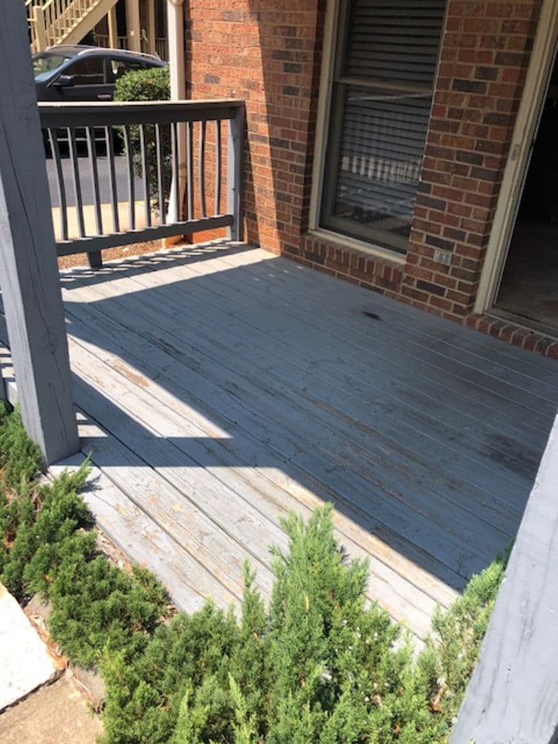 Athens Condo: 935 Baxter Street #15
