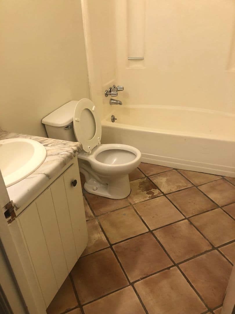 Athens House: 420 Yonah Avenue
