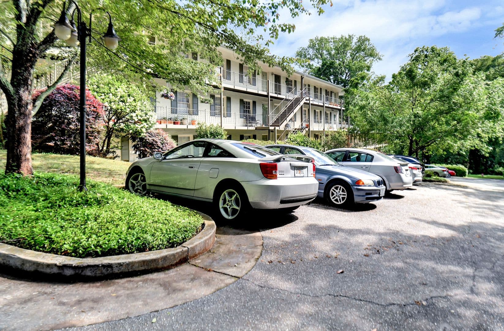 Athens Apartment: 270 Barber St.