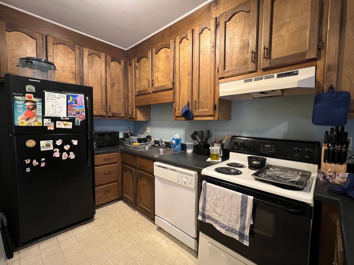 Athens Apartment: 235 Hill St.