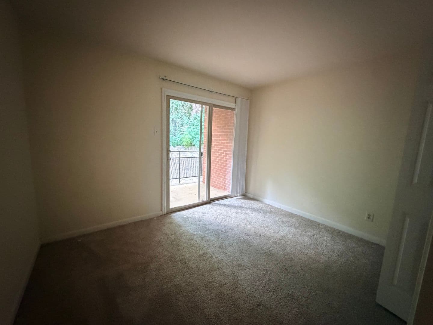 Athens Condo: 250 Little Street B202