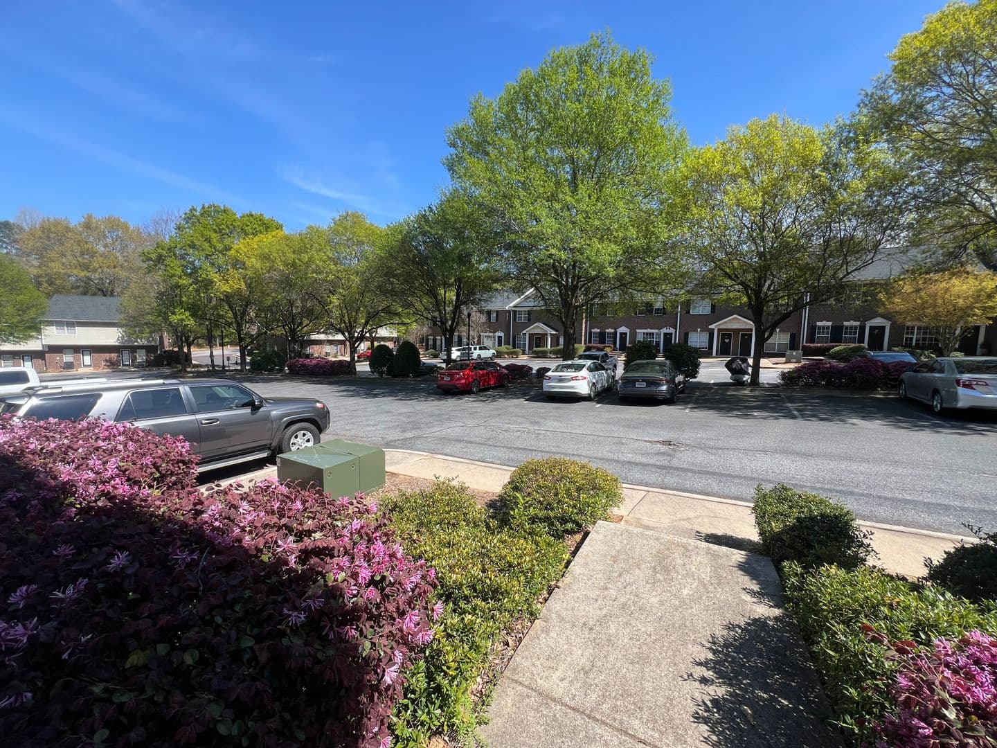 Athens Townhome: 101 Woodlake Drive #406