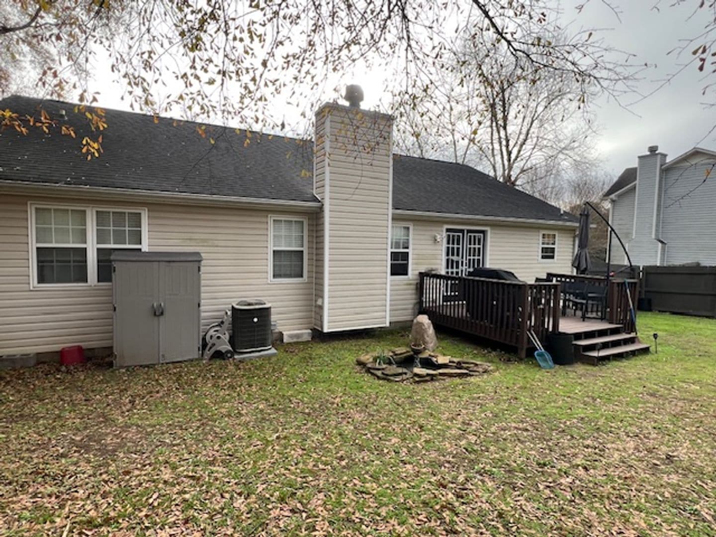 Athens House: 487 Ruth Street