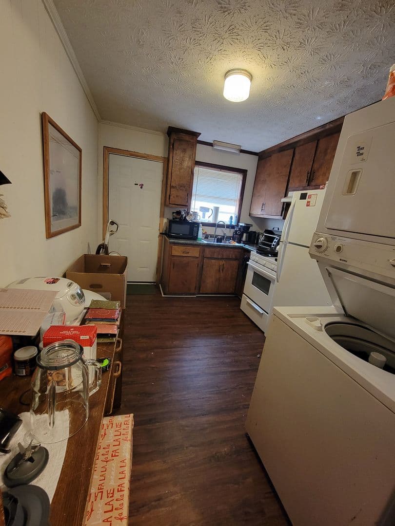 Watkinsville House: 80 Cedar Dr. Unit B