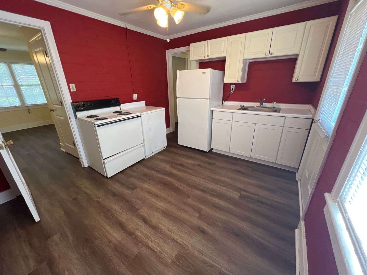Athens Apartment: 325 S. Harris Street