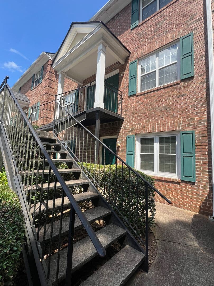 Athens Townhome: 100 Woodstone Dr. # 33
