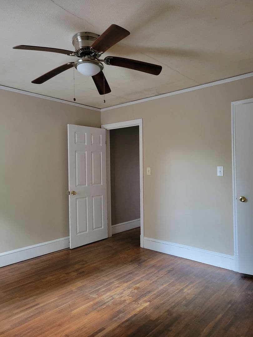Athens House: 36 Holman Ave. - Front Unit