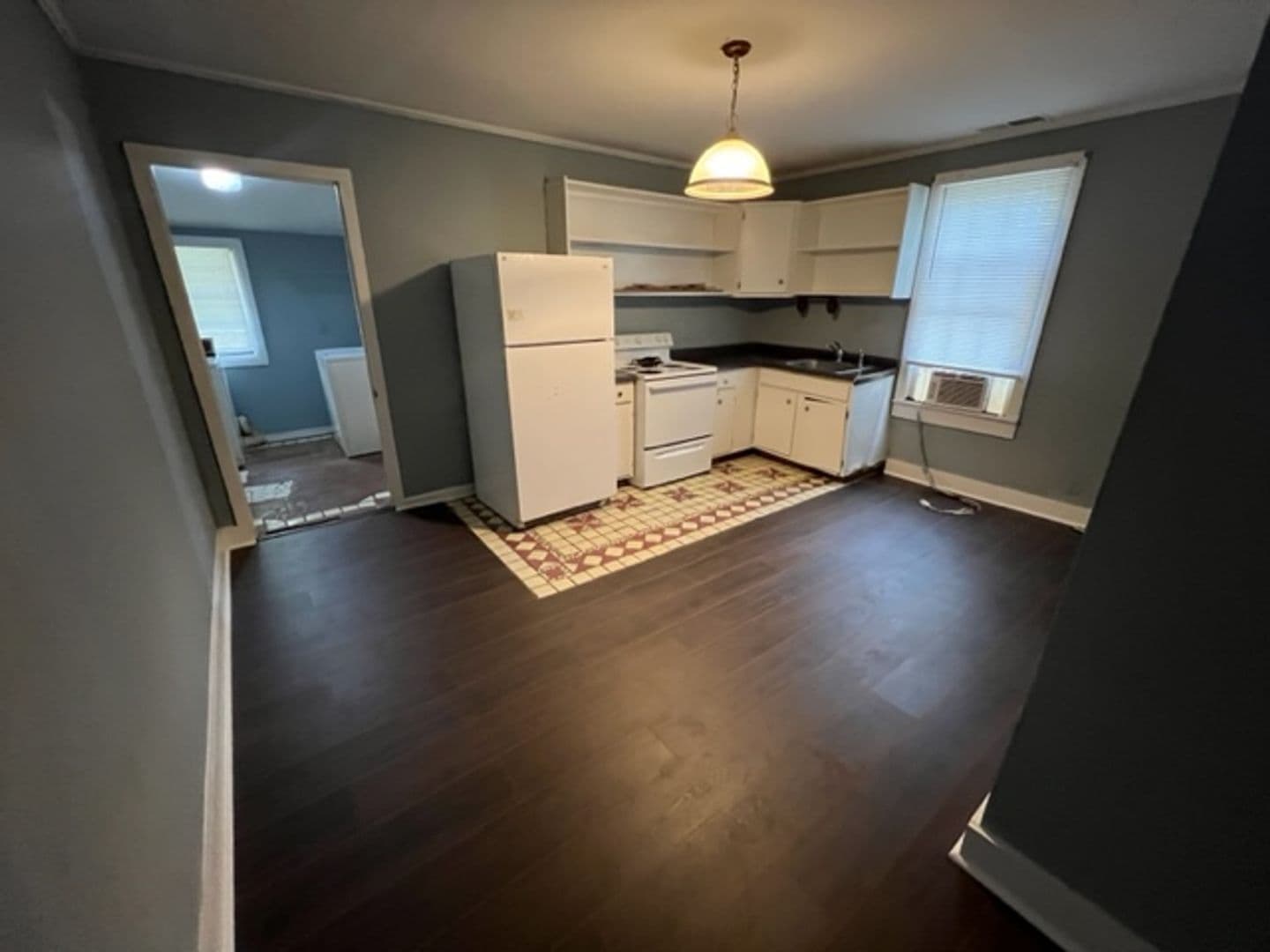 Athens House: 565 Nantahala Avenue A