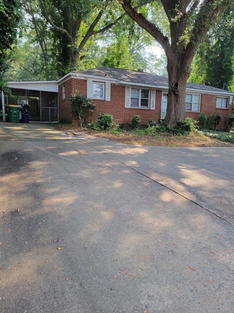 Athens House: 36 Holman Ave. - Front Unit