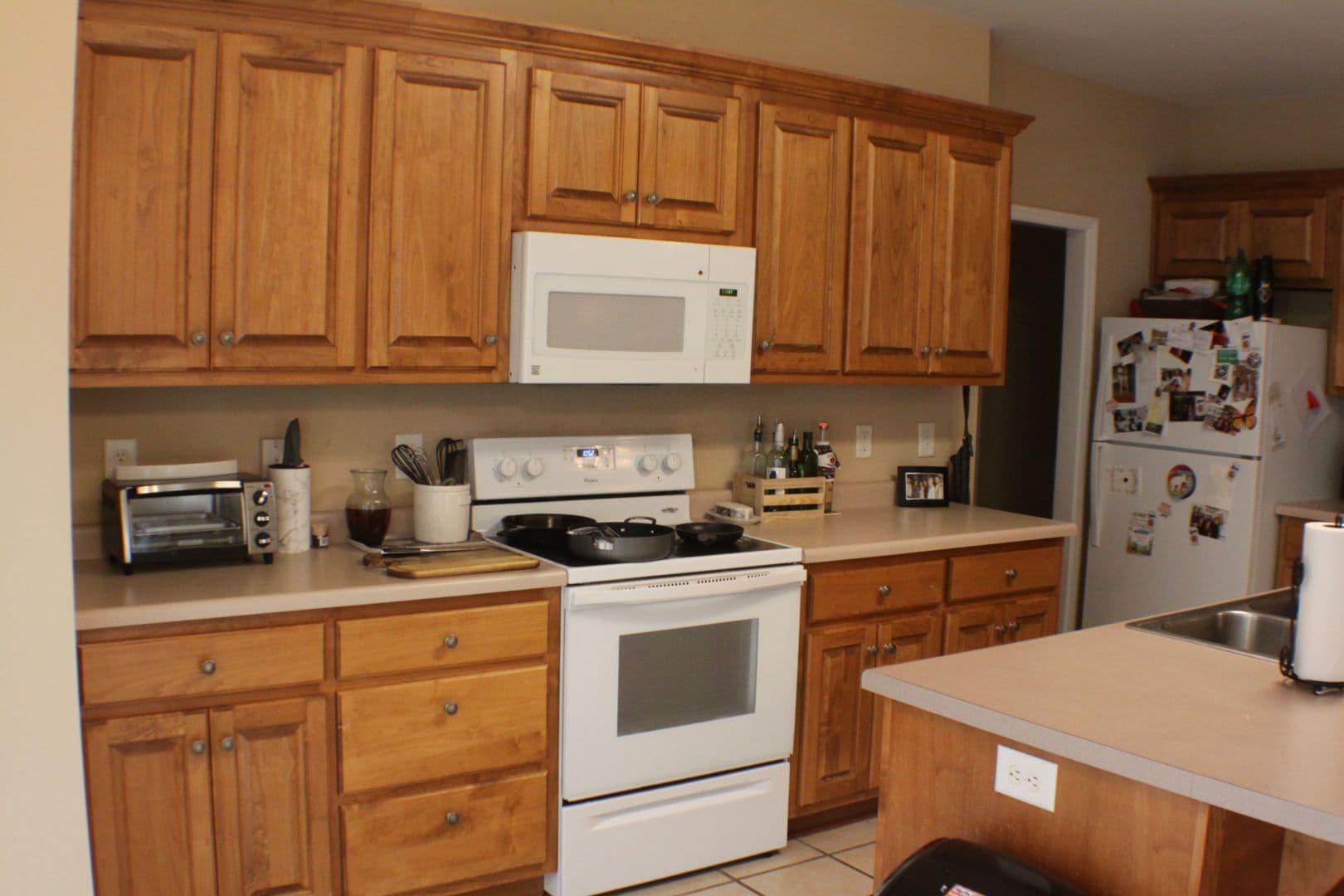 Athens House: 651 Lakeland Way