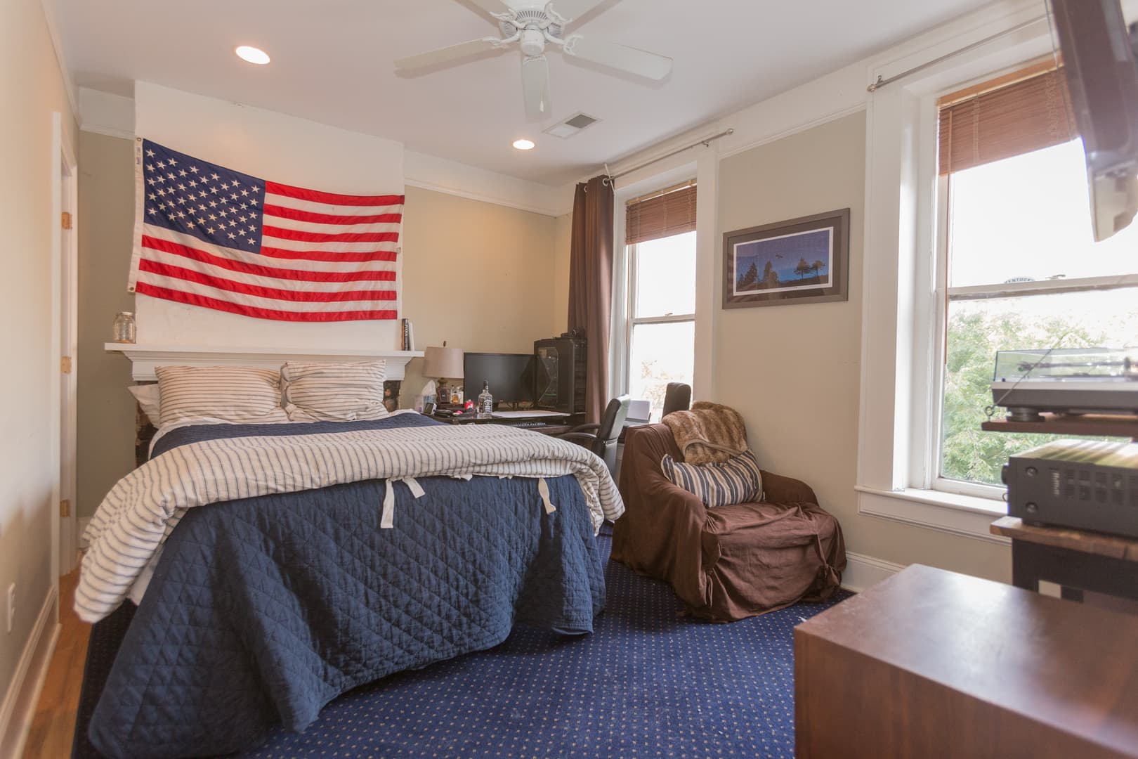 Athens House: 174 College Avenue Unit B