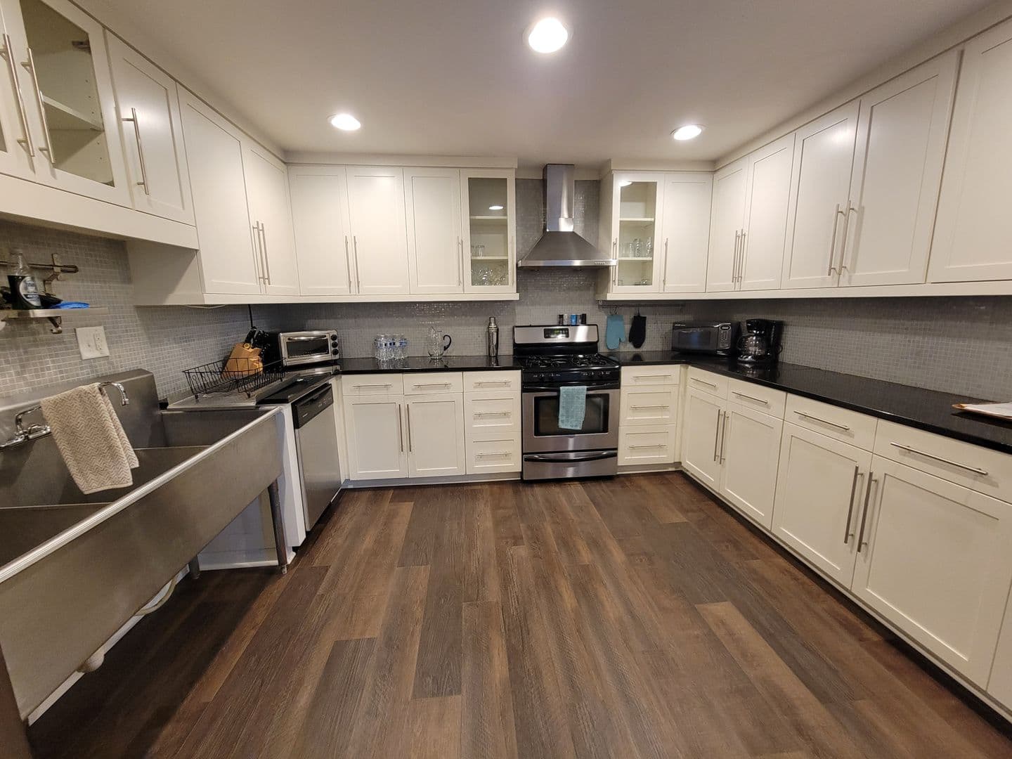 Athens House: 135 Boulevard