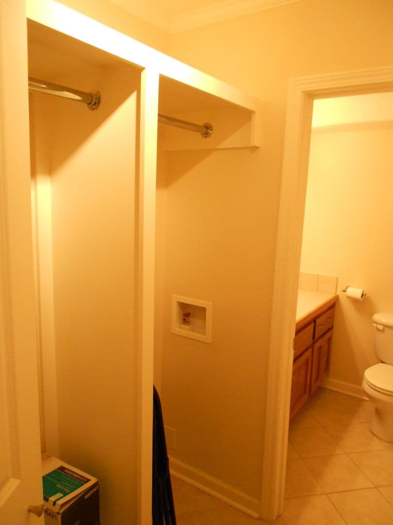 Athens Condo: 655 East Campus Road #22