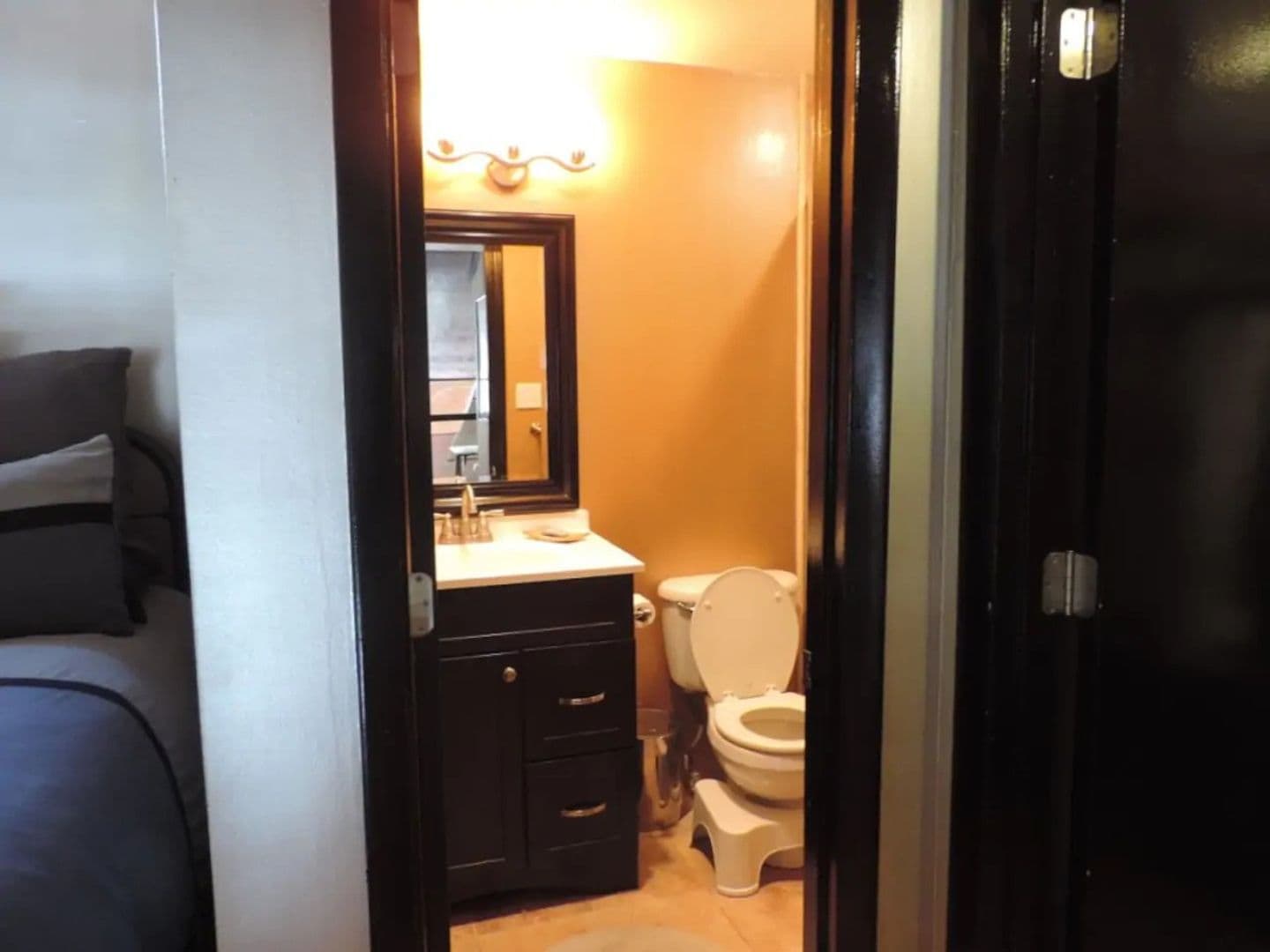 Athens Condo: 131 East Broad St. # 908