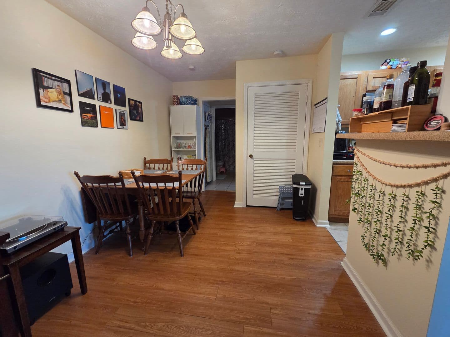 Athens House: 297 Peabody Street # 3