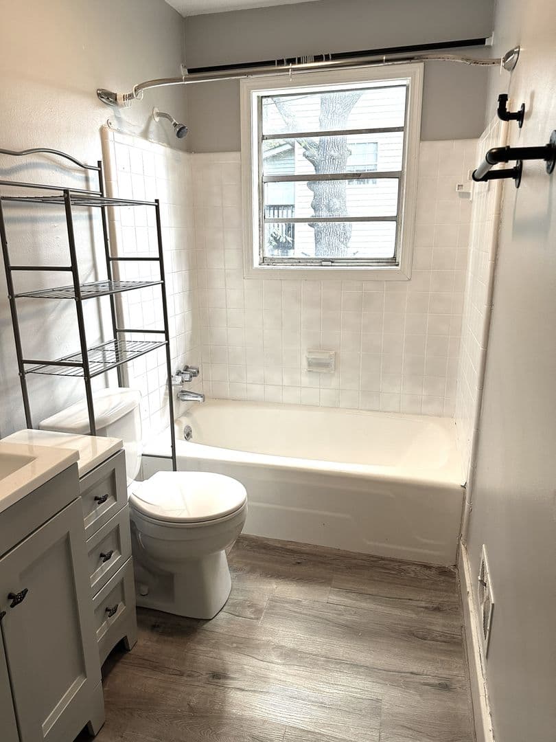 Mauldin House: 116 Hyde Circle Unit A