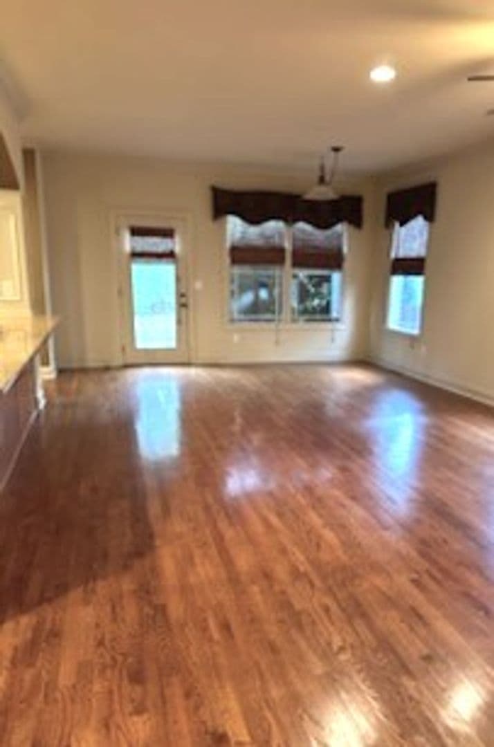 Simpsonville House: 217 Asheton Lakes Way