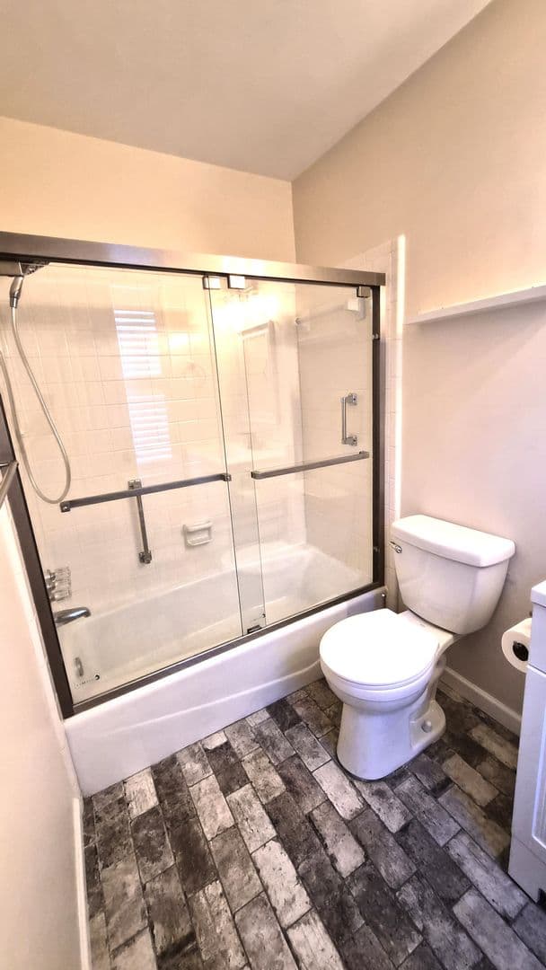Greenville Townhome: 900 N Main St Unit 19