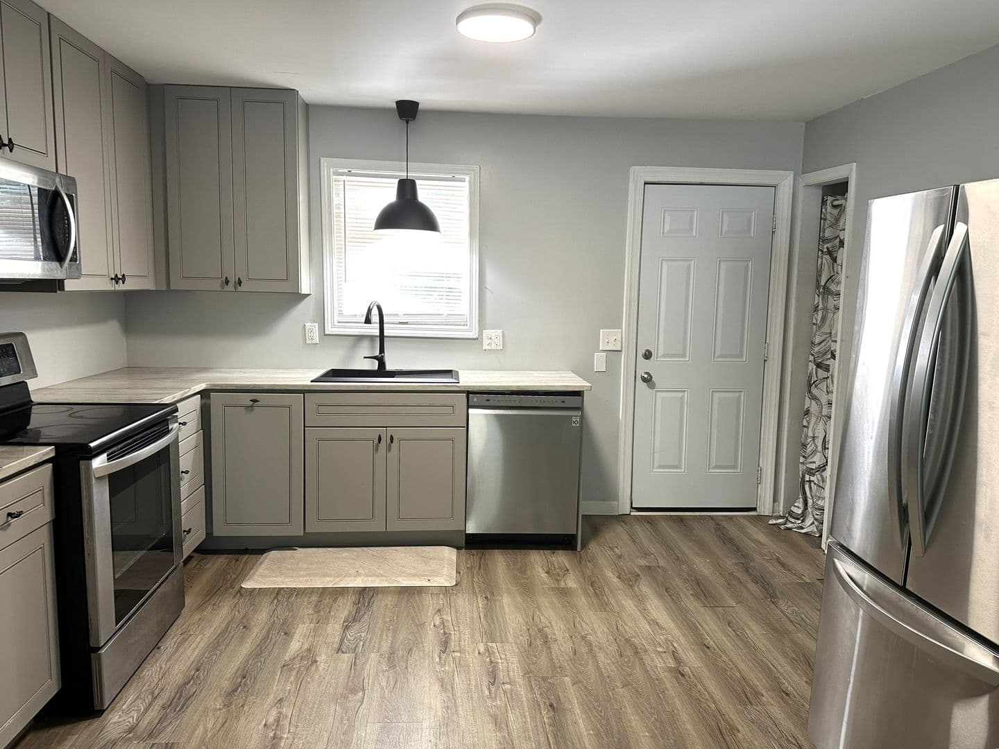 Mauldin House: 116 Hyde Circle Unit A