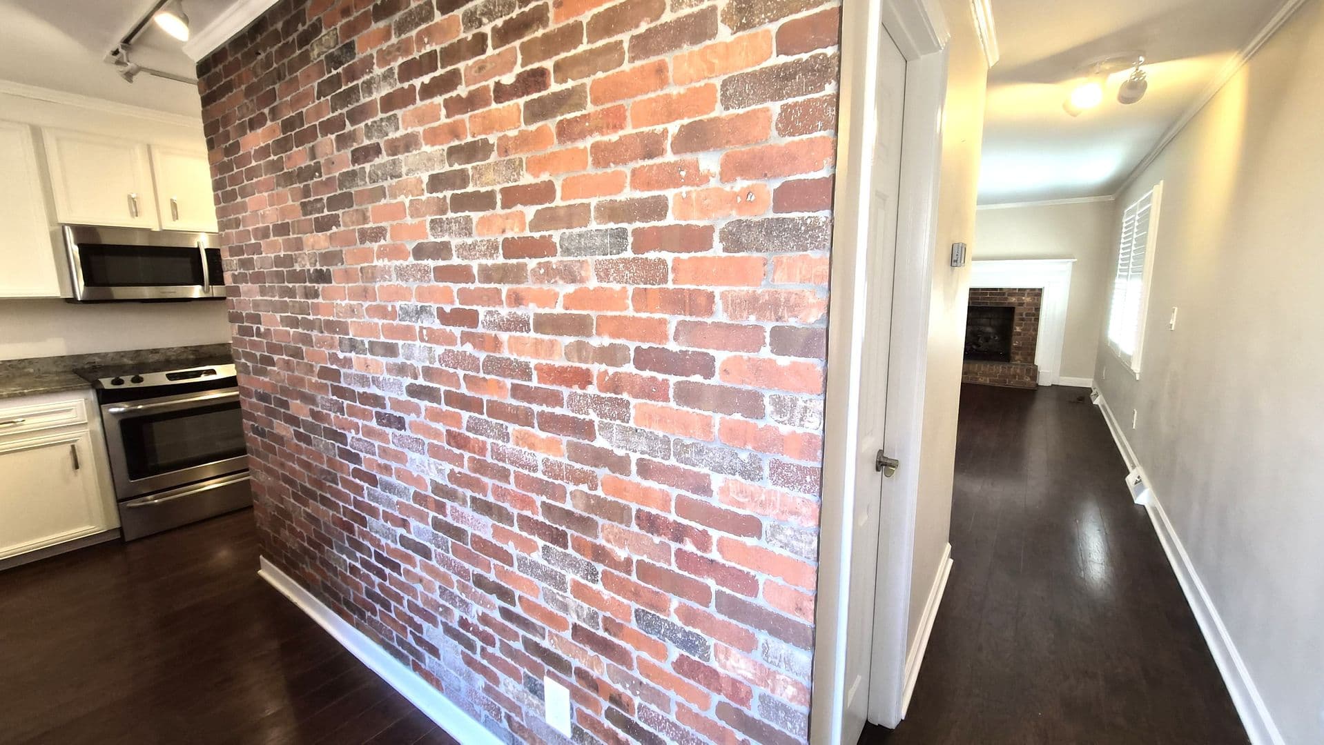 Greenville Townhome: 900 N Main St Unit 19