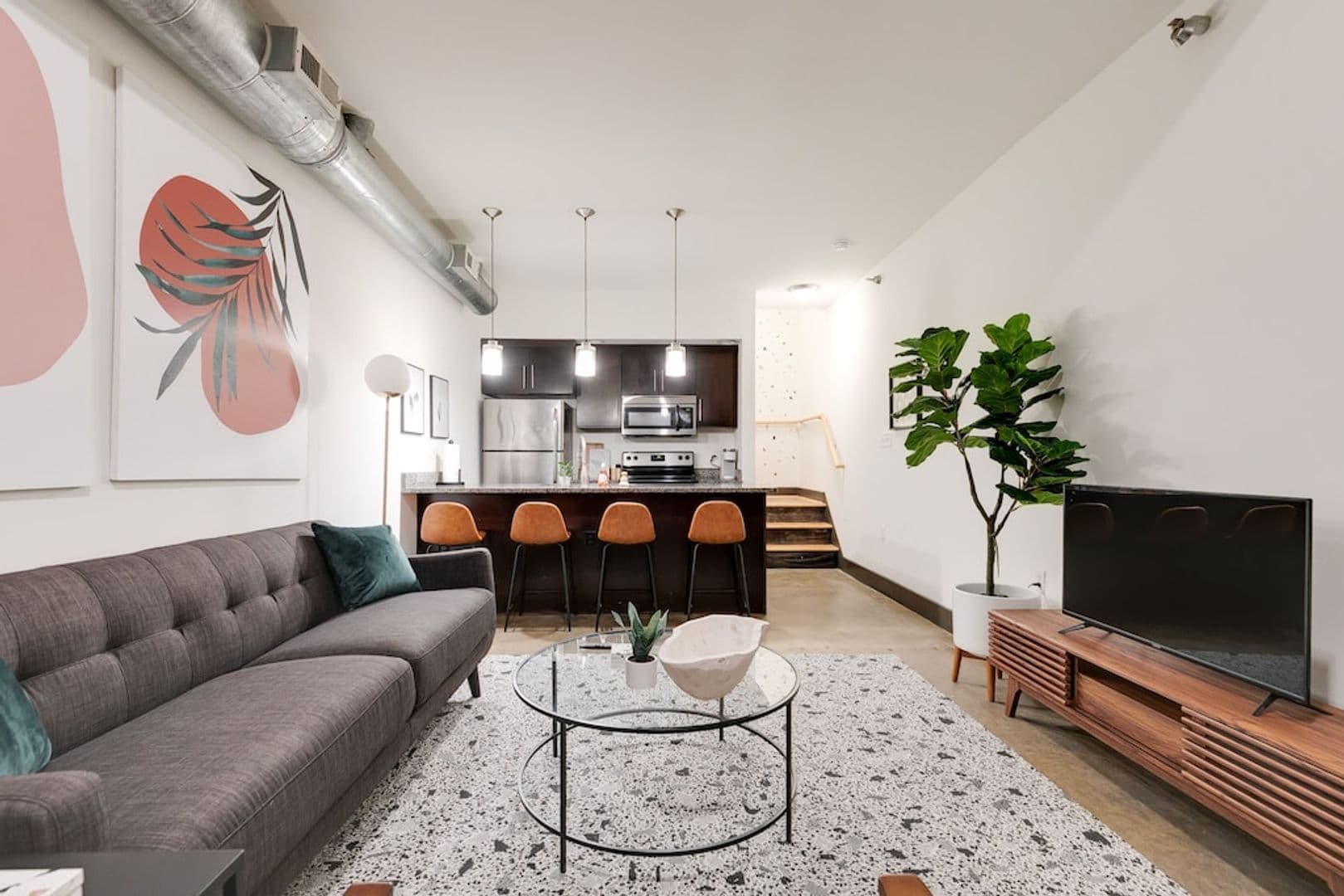 Richmond Apartment: 115 E Broad Street