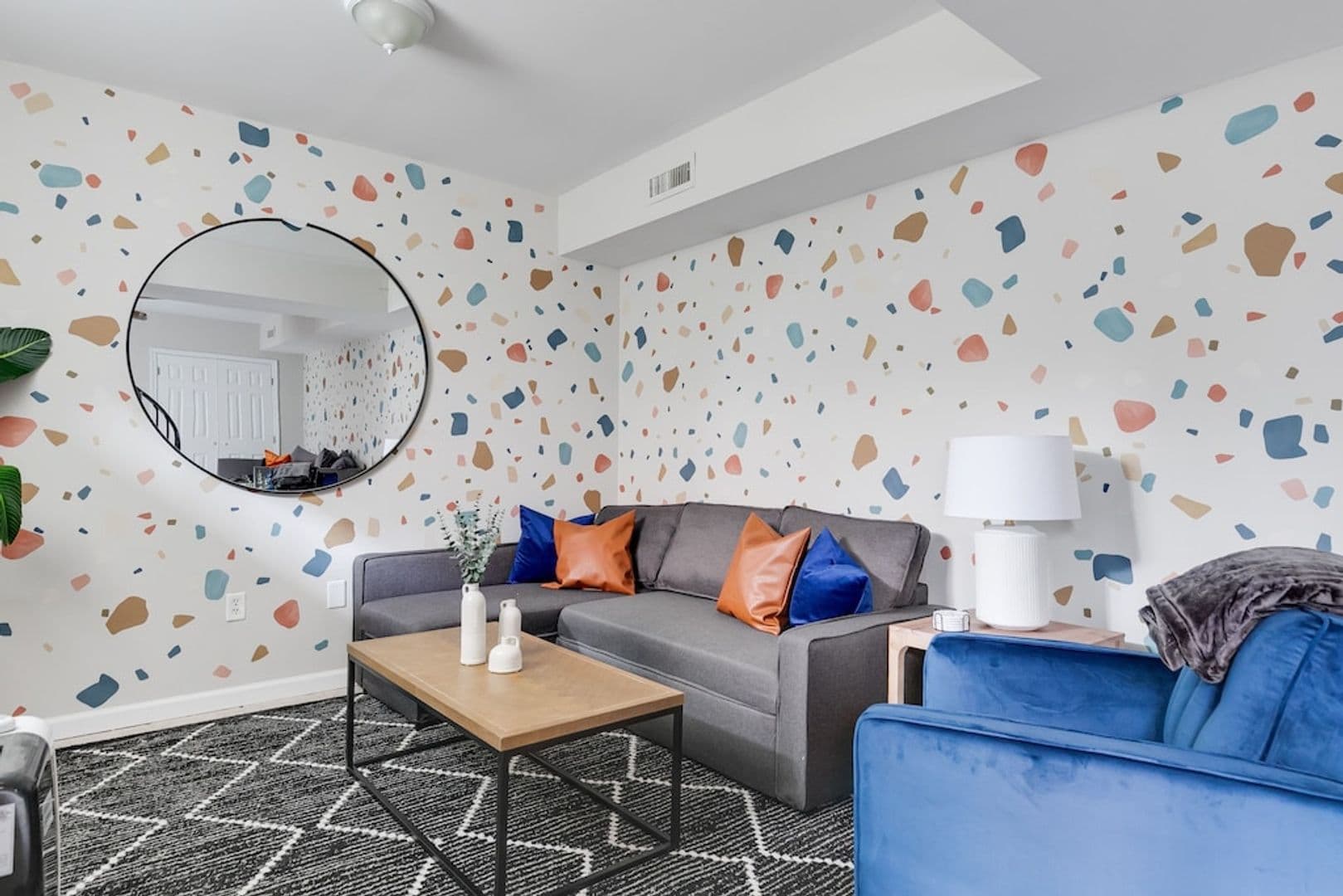 Fredericksburg Apartment: 710 Princess Anne Street