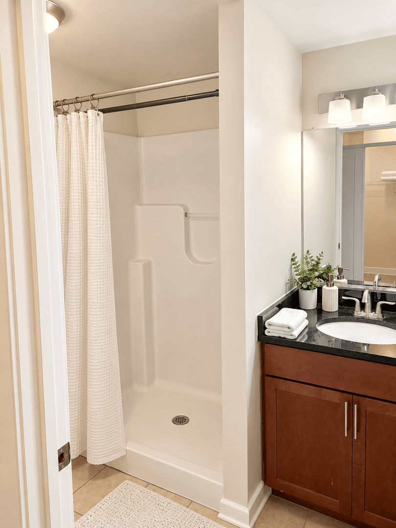 Richmond Apartment: 213 E Broad Street