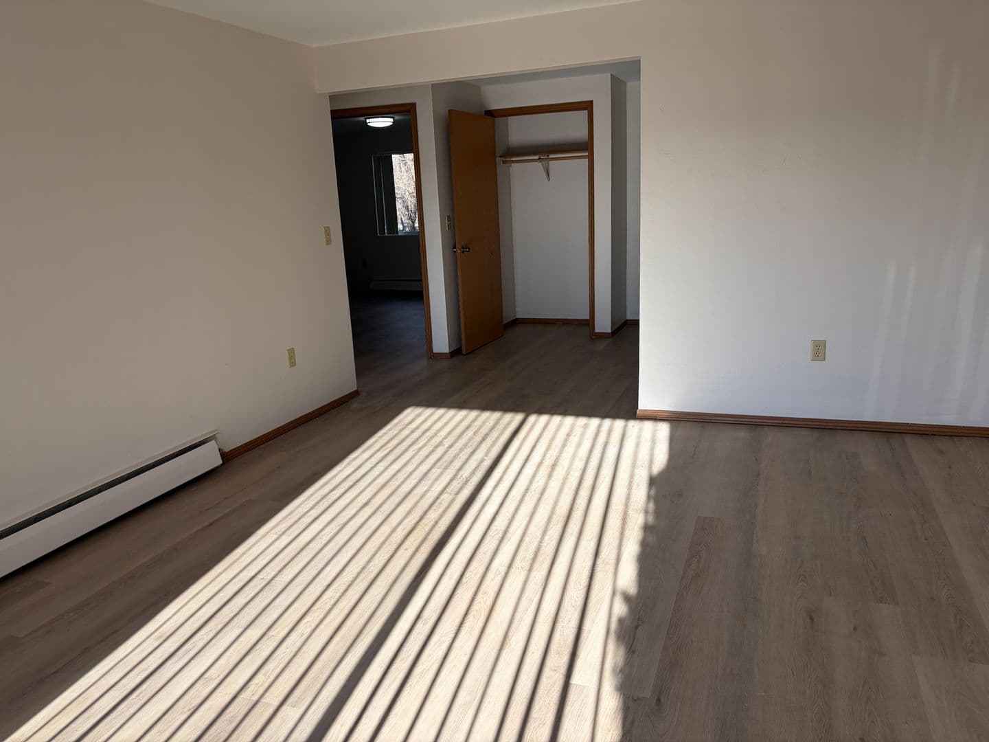 Green Bay Apartment: 2717 Humboldt Rd