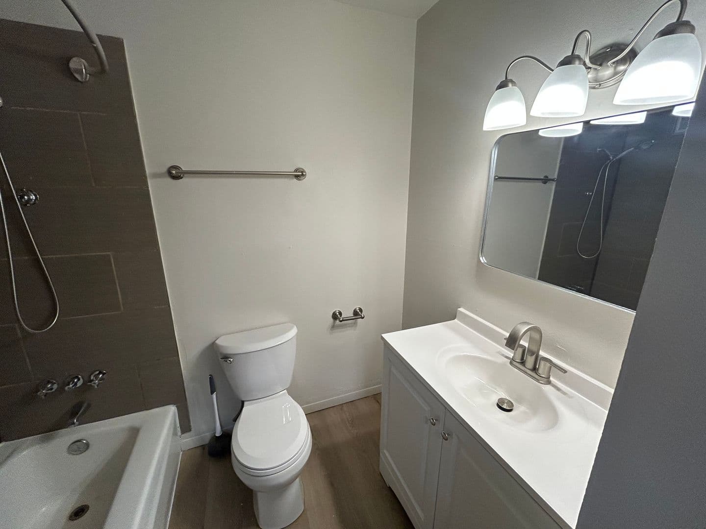 West Milwaukee Apartment: 5501 W National Ave