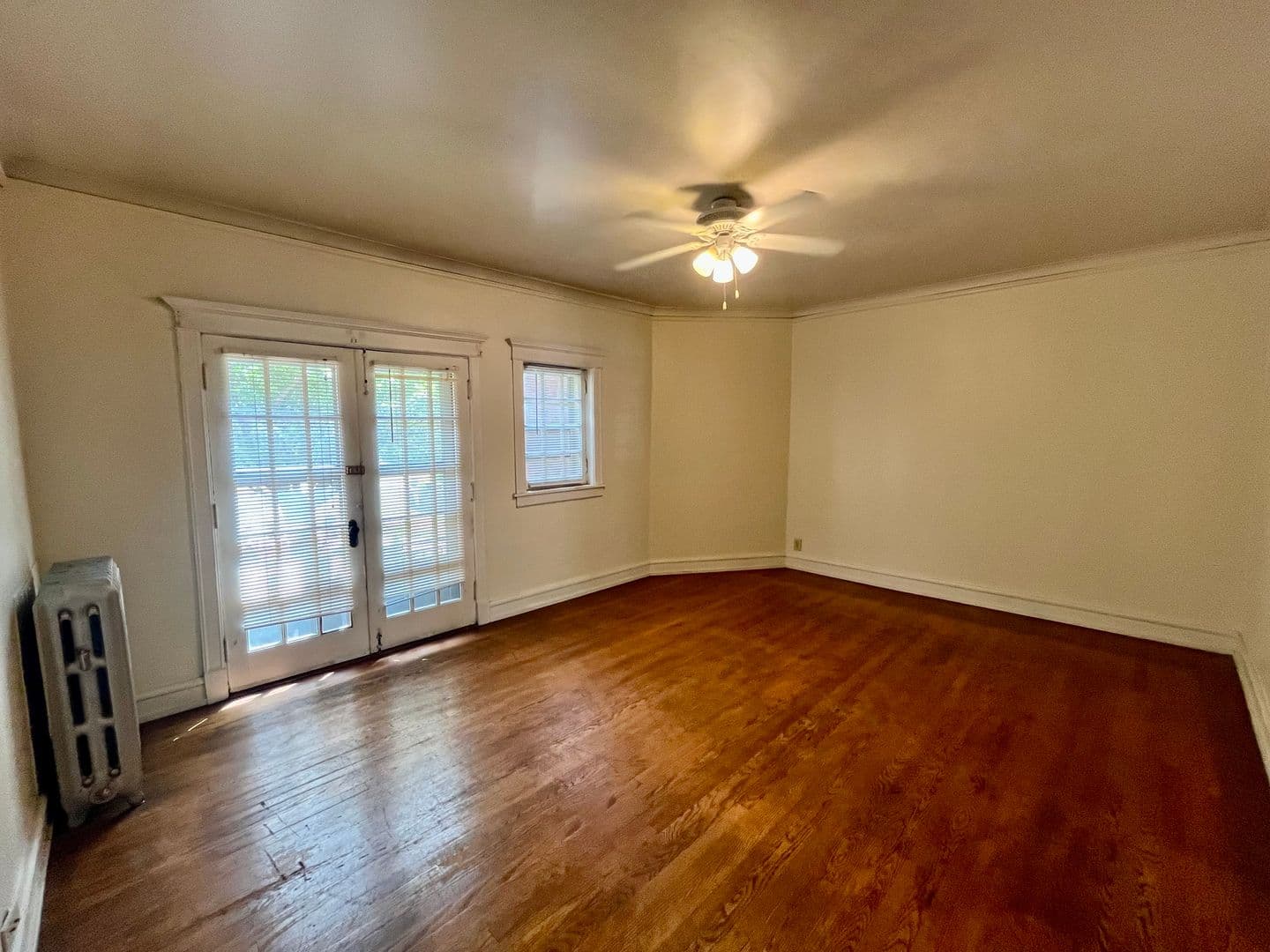 Milwaukee Apartment: 2507-2515 N Stowell