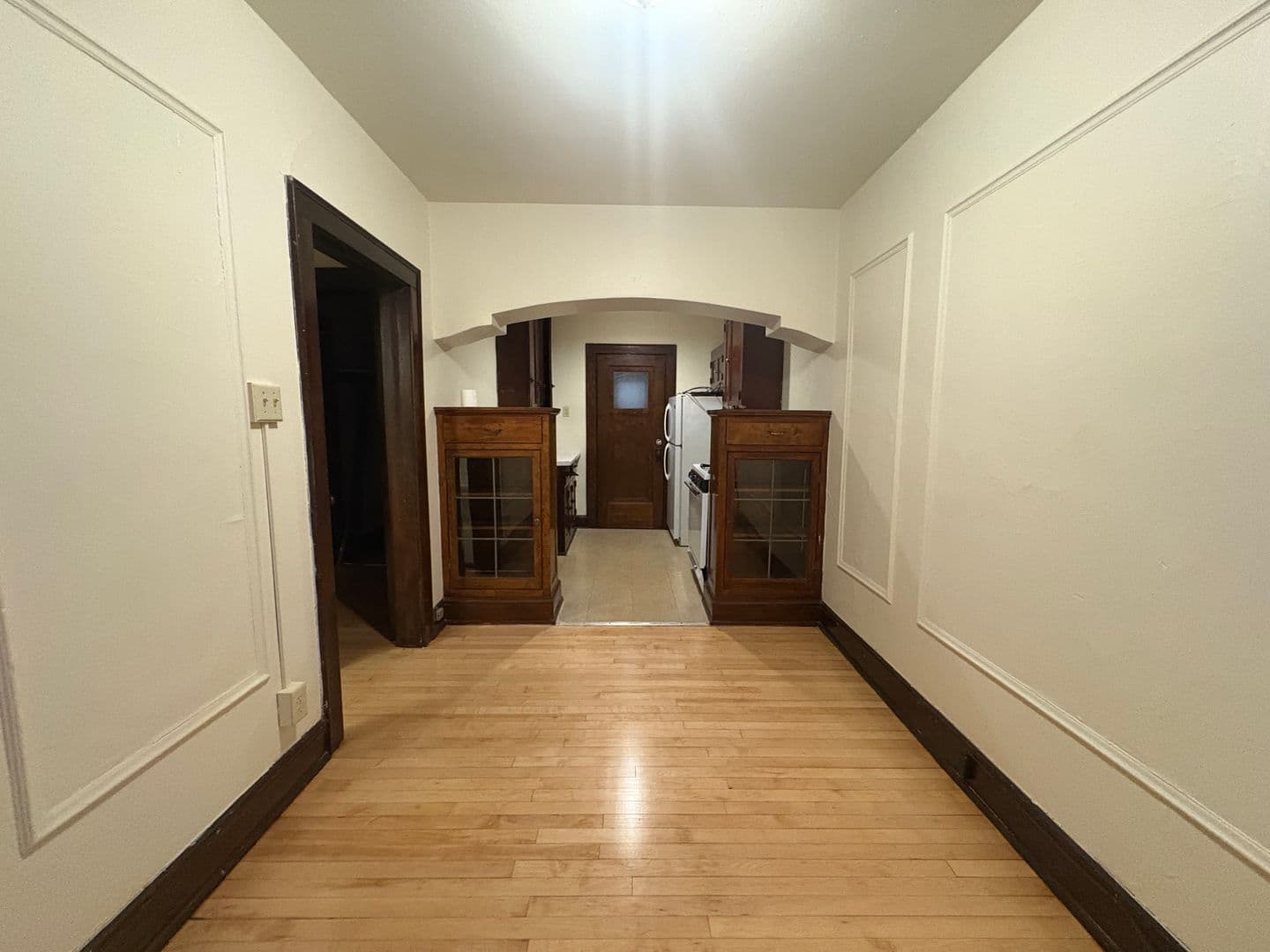 Milwaukee Apartment: 2637 N Cramer St