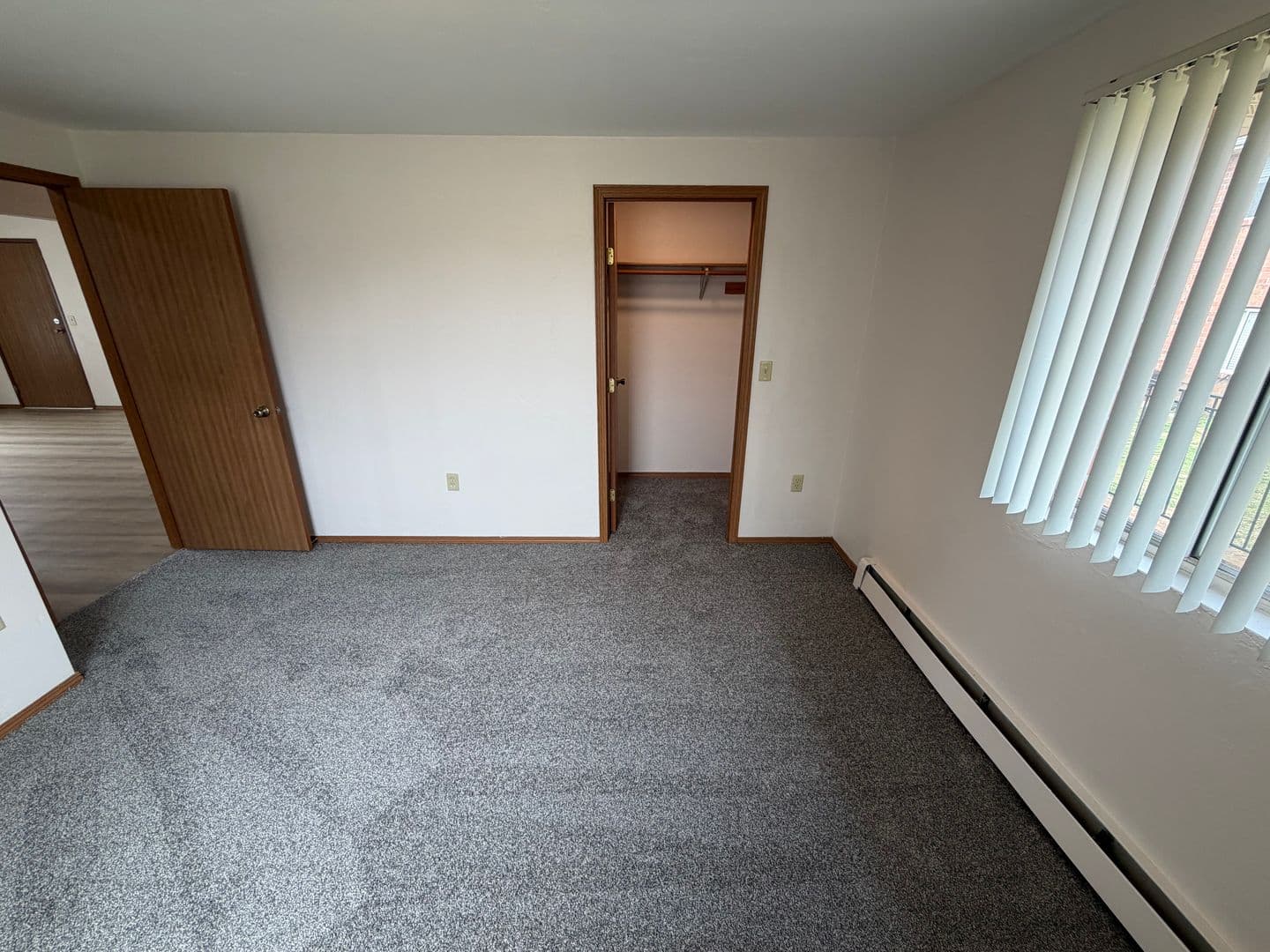 Green Bay Apartment: 2709 Humboldt Rd