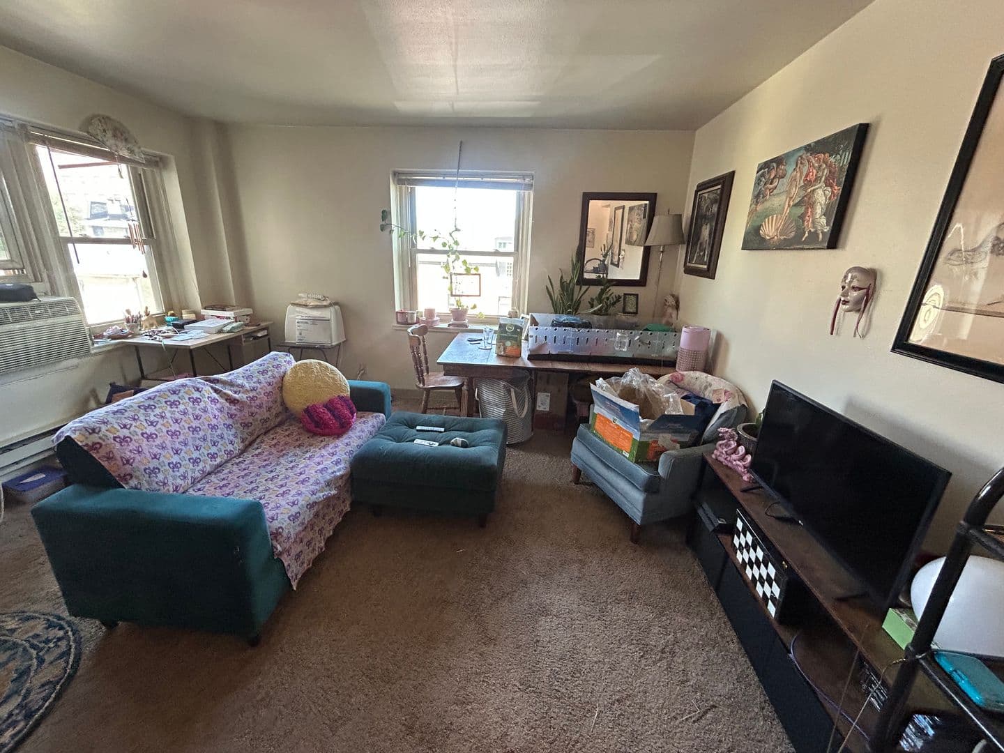 Milwaukee Apartment: 1029 E Knapp St
