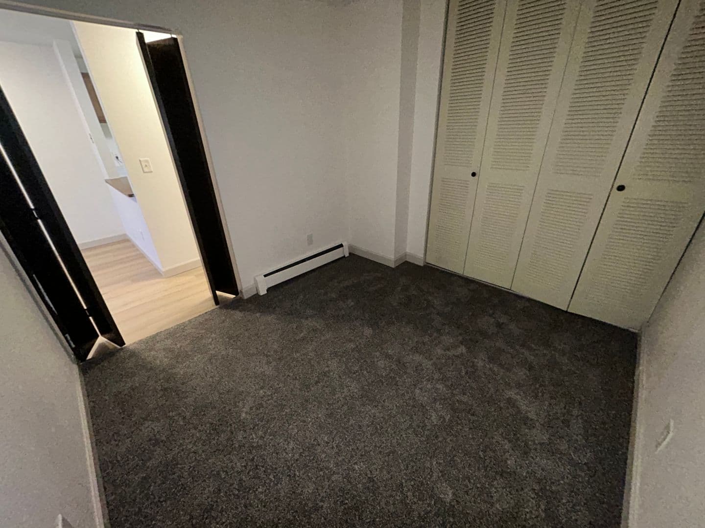 Milwaukee Apartment: 2636 S Logan Ave