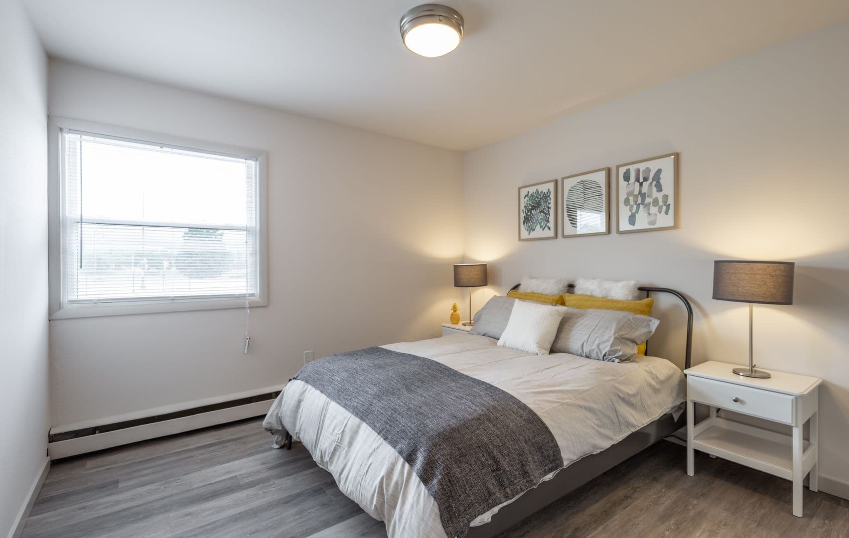 Milwaukee Apartment: 2867 S. Kinnickinnic Ave.