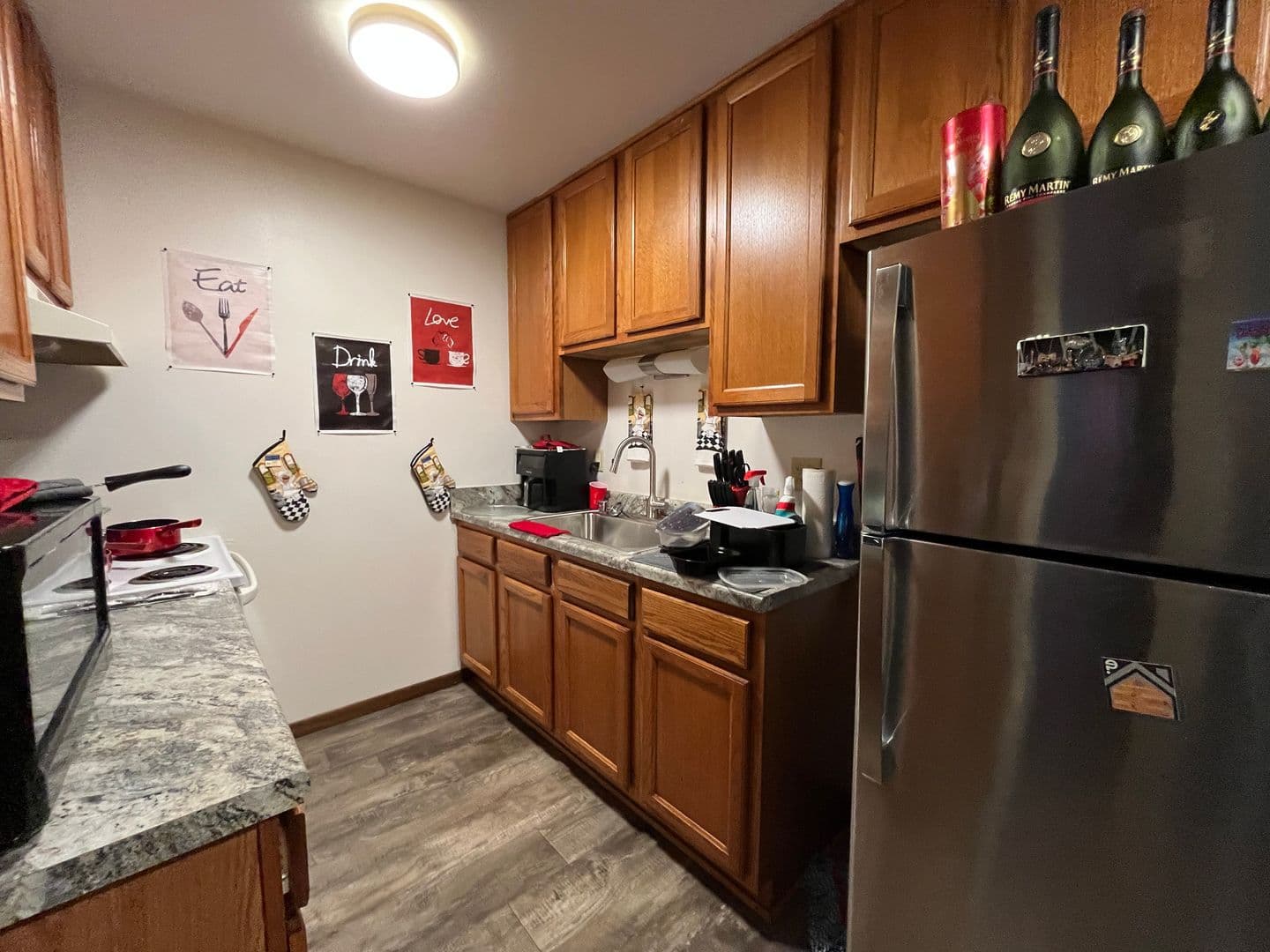 Milwaukee Apartment: 427 S. Hawley Rd.