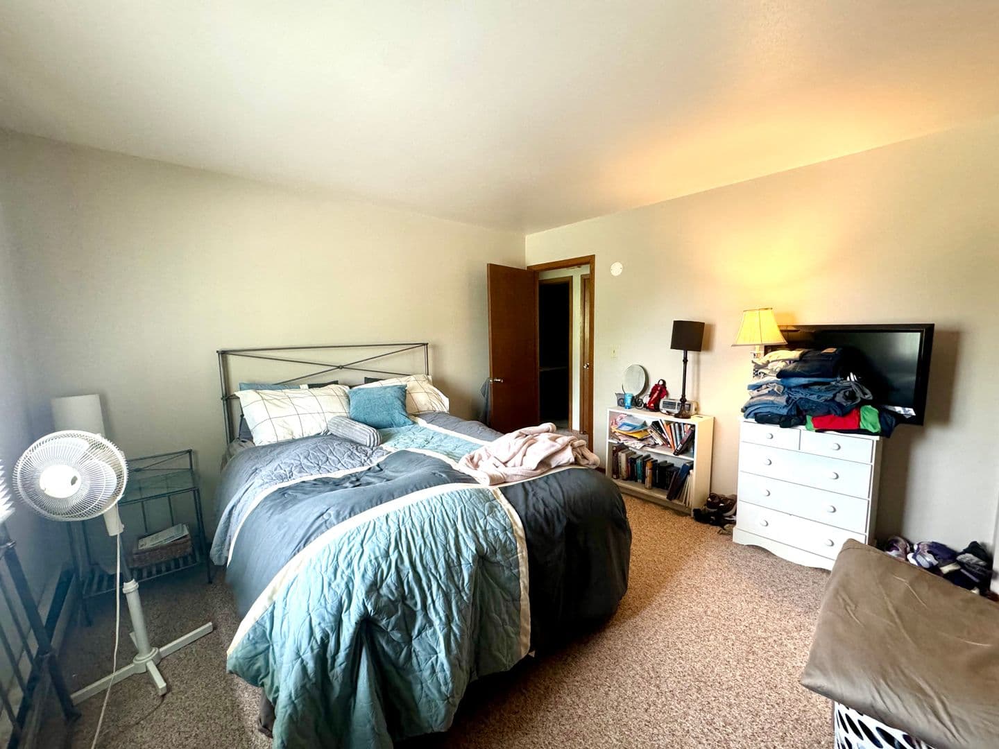 Germantown Apartment: W155N11352 Sylvan Circle