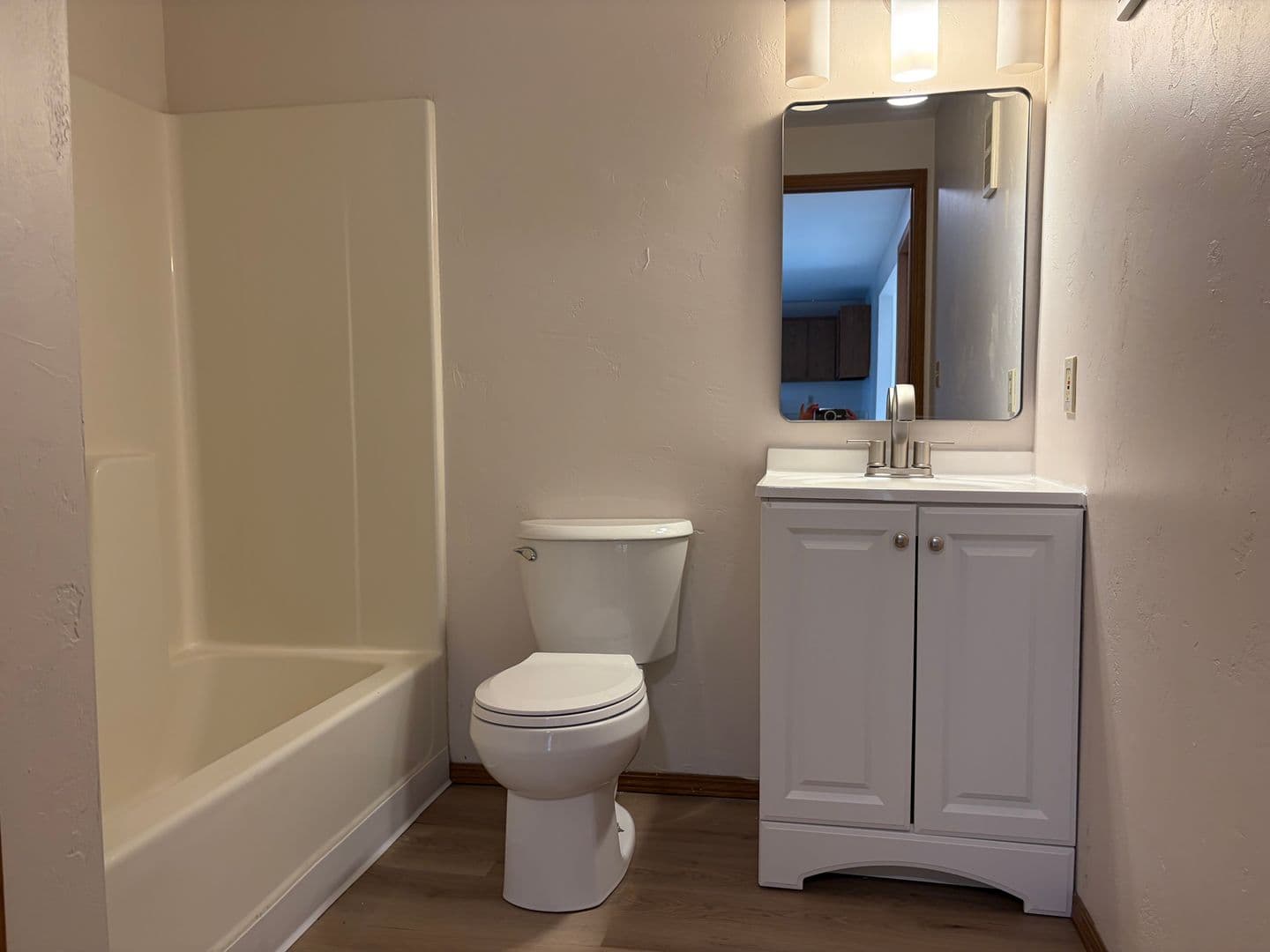 Green Bay Apartment: 2681 Humboldt Rd
