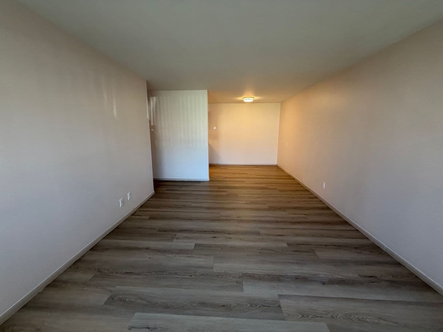 Green Bay Apartment: 1686 Shawano Ave