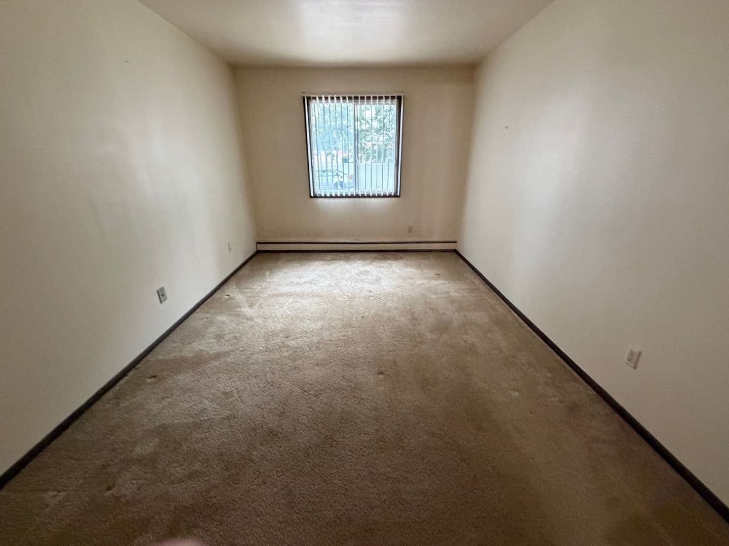Green Bay Apartment: 1668 Shawano Ave
