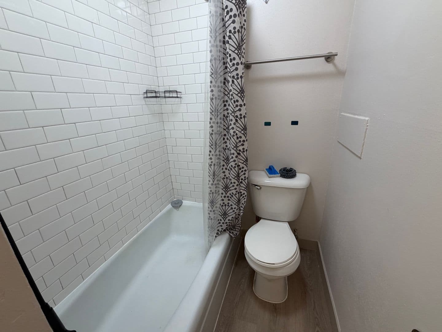 Green Bay Apartment: 1680 Shawano Ave